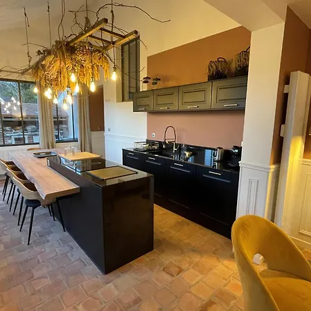 Guest house La Petite Maison De Giverny - Privatisation Gite De Charme 5 Etoiles Au Coeur Du Village - 3 Chambres 5*