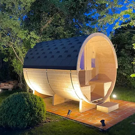 La Petite Maison De - De Charme 5 Etoiles Au Coeur Du Village - Maison 3 3 Salles De Bain - Jardin - Privatisation 5* Giverny