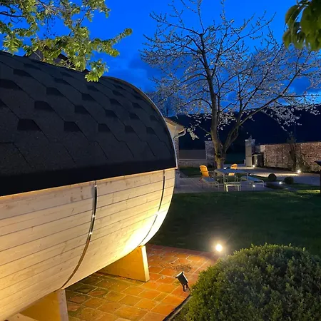 La Petite Maison De - De Charme 5 Etoiles Au Coeur Du Village - Maison 3 3 Salles De Bain - Jardin - Privatisation Πανσιόν 5*