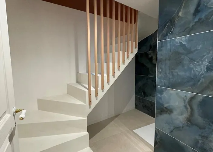 La Petite Maison De - De Charme 5 Etoiles Au Coeur Du Village - Maison 3 3 Salles De Bain - Jardin - Privatisation