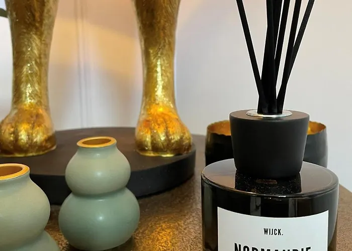 La Petite Maison De - De Charme 5 Etoiles Au Coeur Du Village - Maison 3 3 Salles De Bain - Jardin - Privatisation