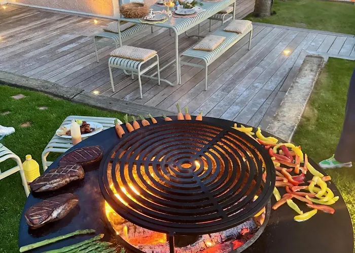 La Petite Maison De - De Charme 5 Etoiles Au Coeur Du Village - Maison 3 3 Salles De Bain - Jardin - Privatisation Ζιβερνί